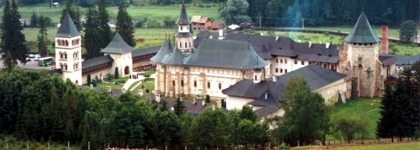 romania putna monastery 49